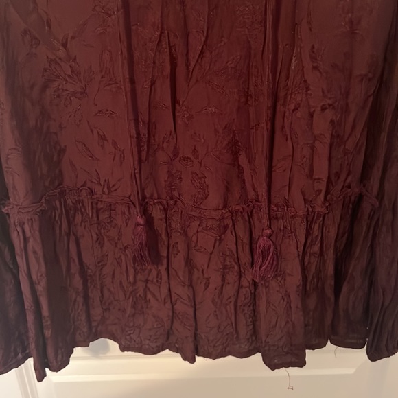 Maroon Ruffled Top - Picture 5 of 6
